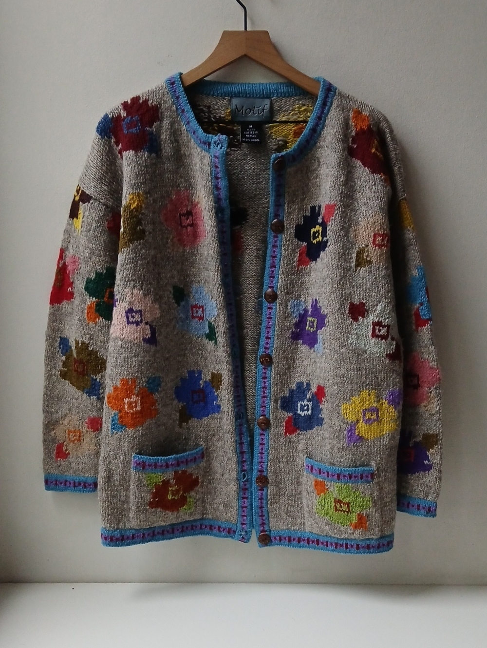 Handknit 100% Wool Cardigan Sweater Flower Print Medium